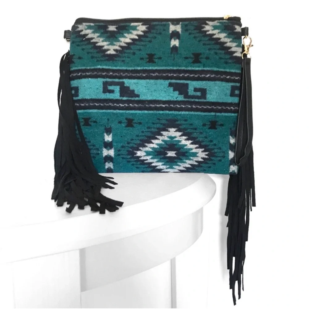 2 LEFT! Western Women's Fall Crossbody Clutch Everyday Cute Fall Bag - Picture 2 of 7